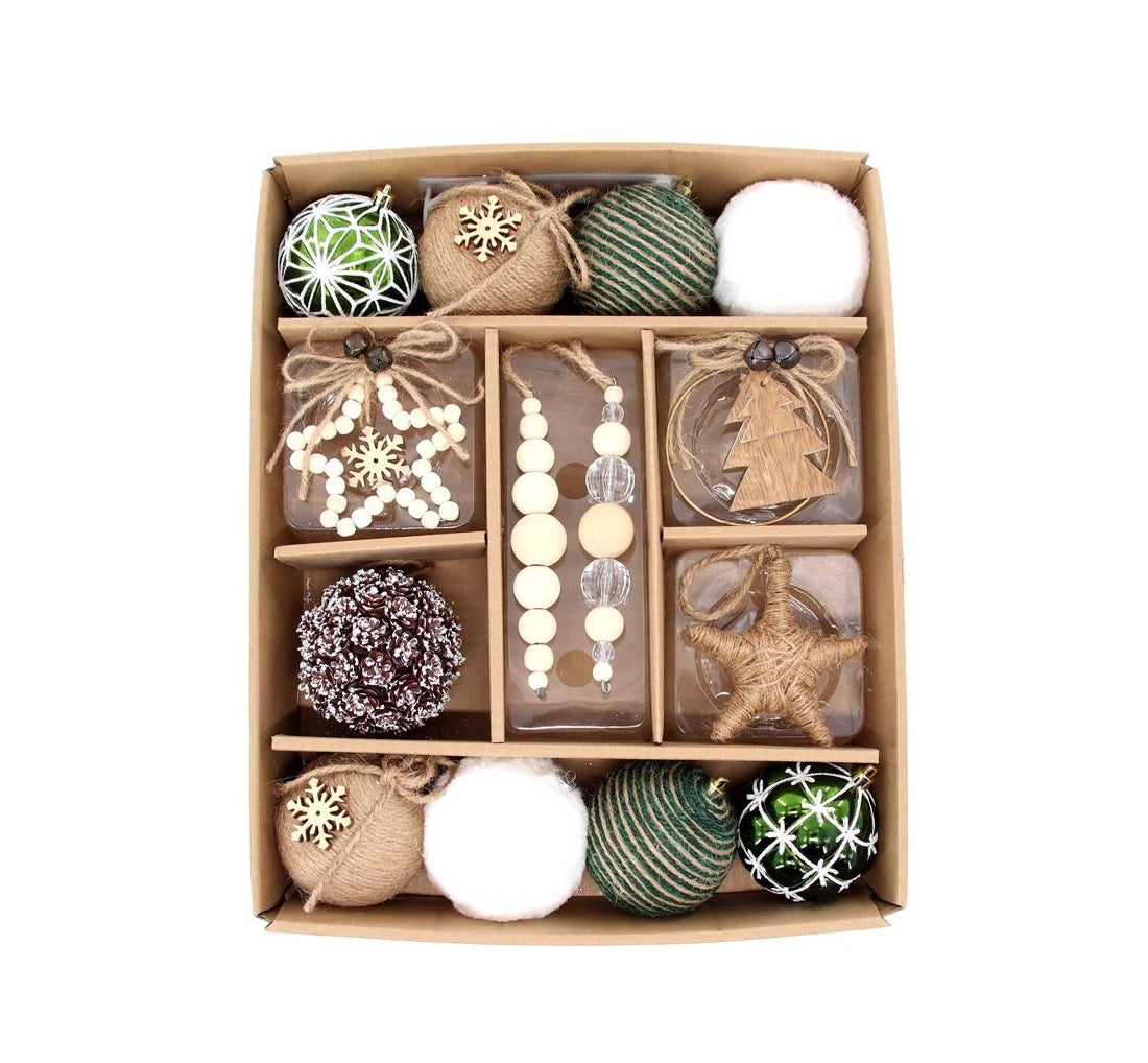 Celebrations C-23072 B Winter Woodland Ornaments, Plastic