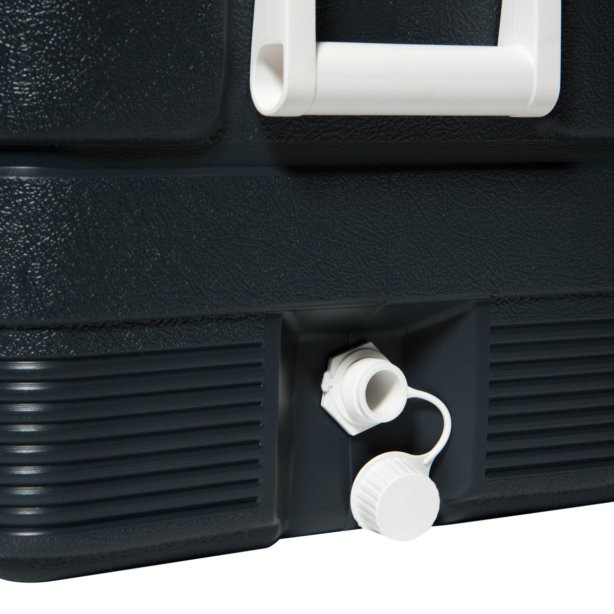 buy ice chests at cheap rate in bulk. wholesale & retail backyard living items store.