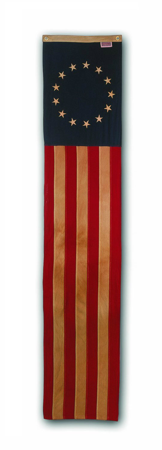 buy flags & patriotic decor at cheap rate in bulk. wholesale & retail holiday & festival gift items store.