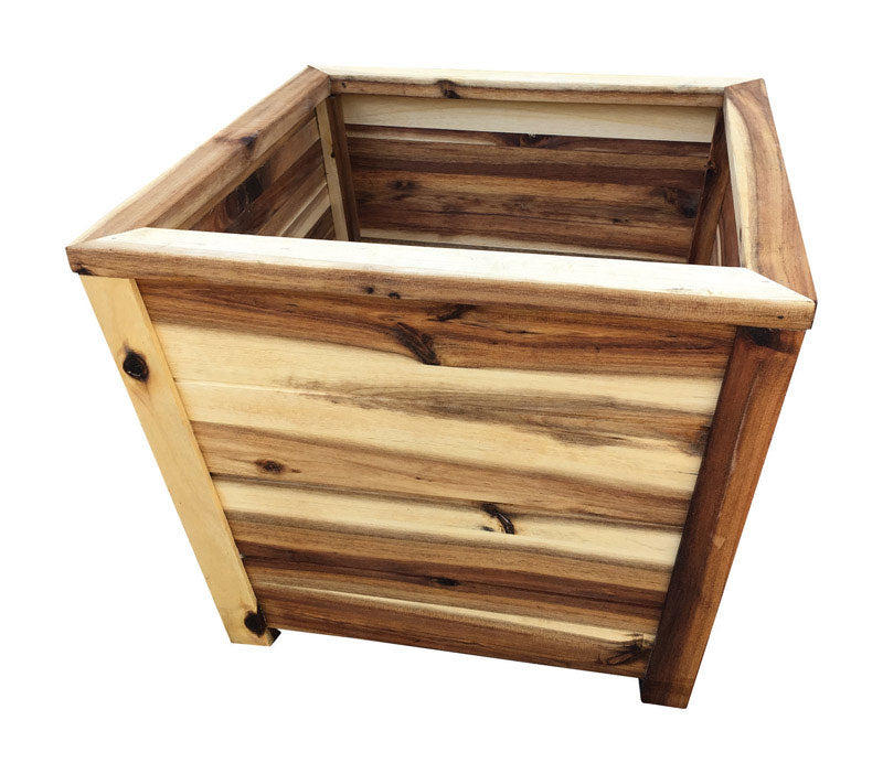 Avera Products AWP336170 Traditional Square Planter, 17 Inch