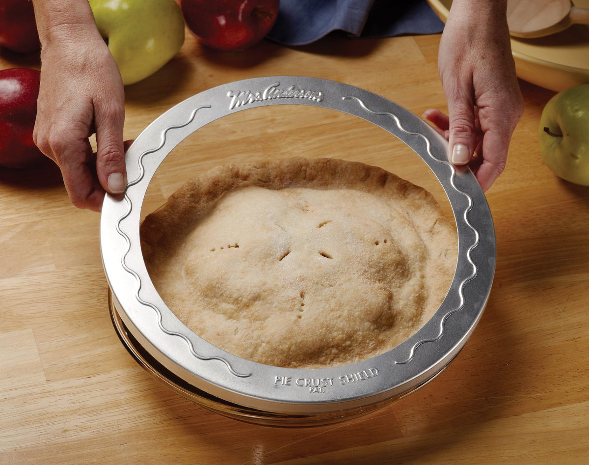 Mrs Andersons 104 Original Pie Crust Shield, 9", Aluminum