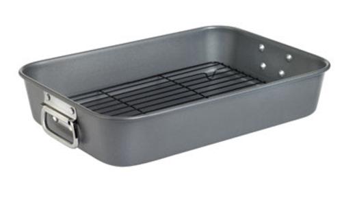 Wearever J0939064 Roaster With Rack, Non Stick, 10" x 15"