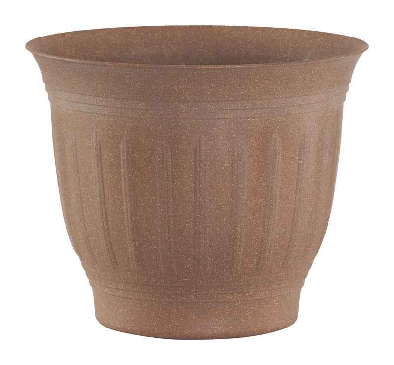 buy plant pots at cheap rate in bulk. wholesale & retail farm and gardening supplies store.