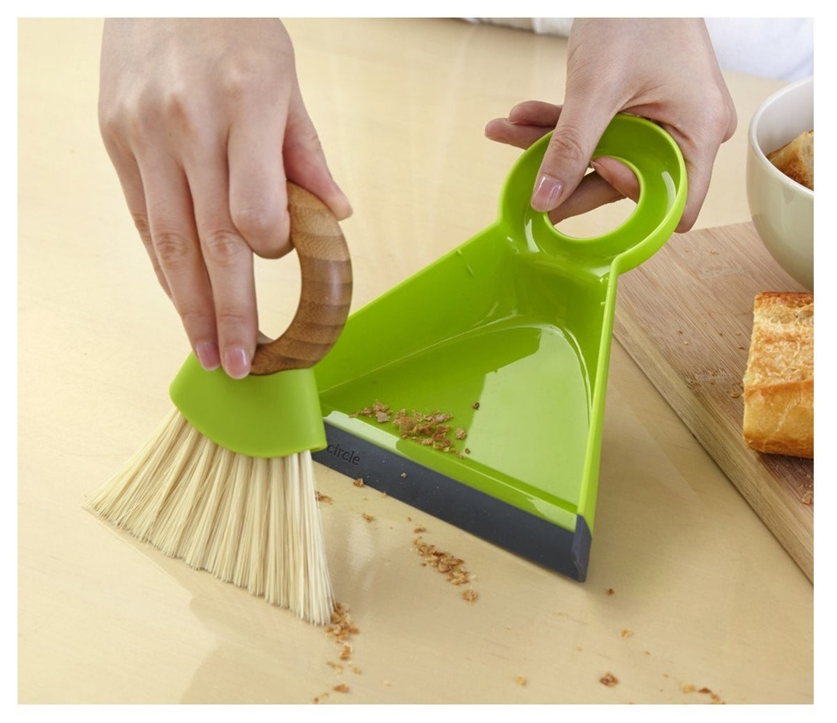 Full Circle Home FC14608 Tiny Team Mini Dustpan & Brush Set, Green