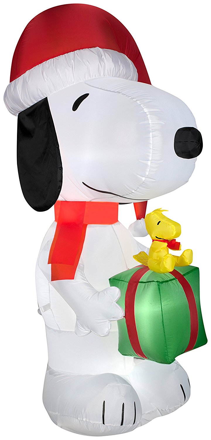 Gemmy 34850 Christmas Airblown Snoopy With Present Inflatable, Fabric, 24-7/16" x 24-7/16" x 12"
