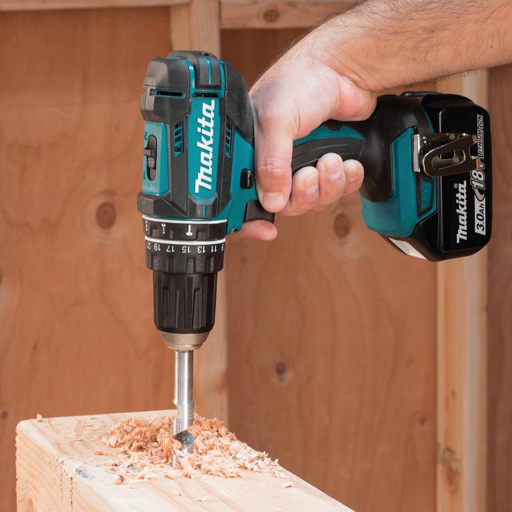 Makita XT442 Lithium-Ion Cordless Combo Kit, 18-Volt