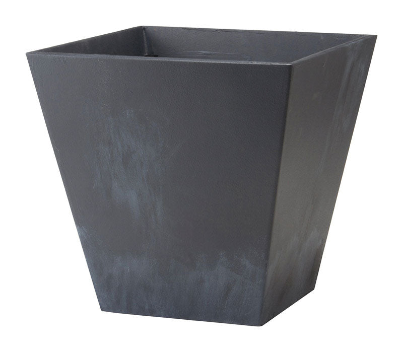 buy plant pots at cheap rate in bulk. wholesale & retail garden supplies & fencing store.