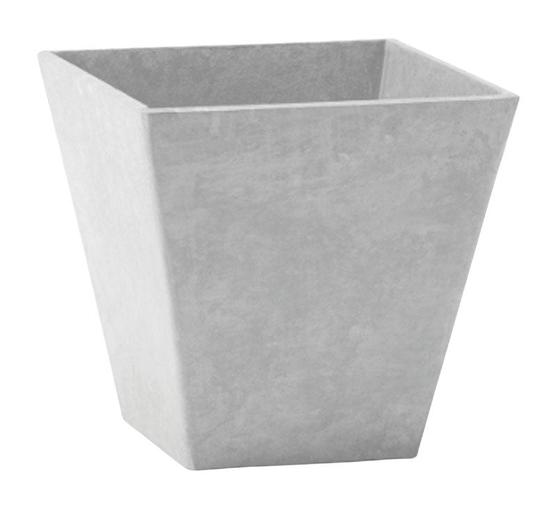 buy plant pots at cheap rate in bulk. wholesale & retail landscape edging & fencing store.