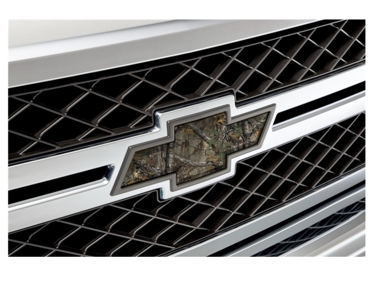 Realtree RT-AES-XT Auto Emblem Skin Decal Kit, 8" x 15"