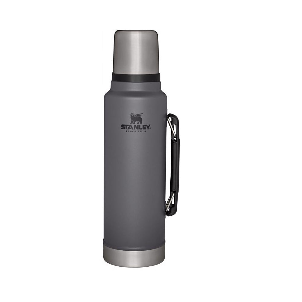 Stanley 10-07933-074 Legendary Classic Insulated Bottle, 1.5 Quart Capacity