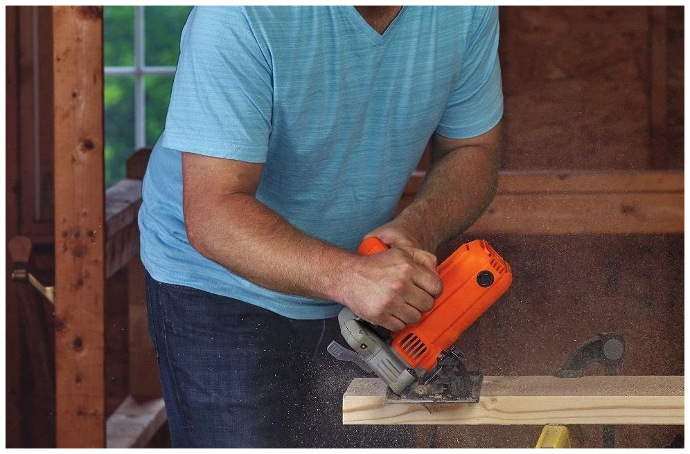 https://www.lifeandhome.com/cdn/shop/products/black_decker_bdecs300c_circular_saw_with_laser3_1200x.jpg?v=1578615442