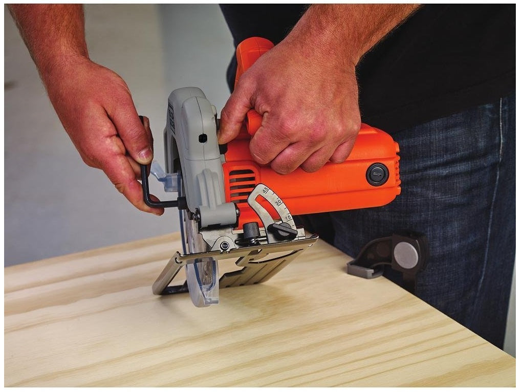 Buy black & decker bdecs300c 13 amp circular saw with laser - Online store for cordless power tools, circular saws in USA, on sale, low price, discount deals, coupon code