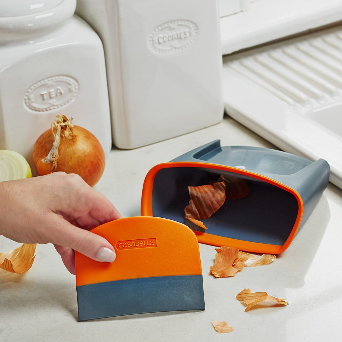 Casabella 56300 Countertop Dustpan, Graphite & Orange