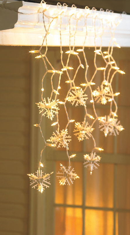 Celebrations V84B41A1 Snowflake Icicle Lights, 3'