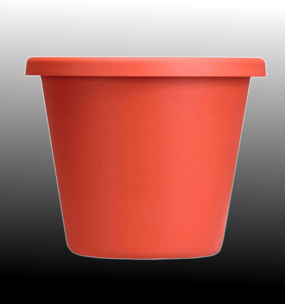 buy plant pots at cheap rate in bulk. wholesale & retail landscape maintenance tools store.