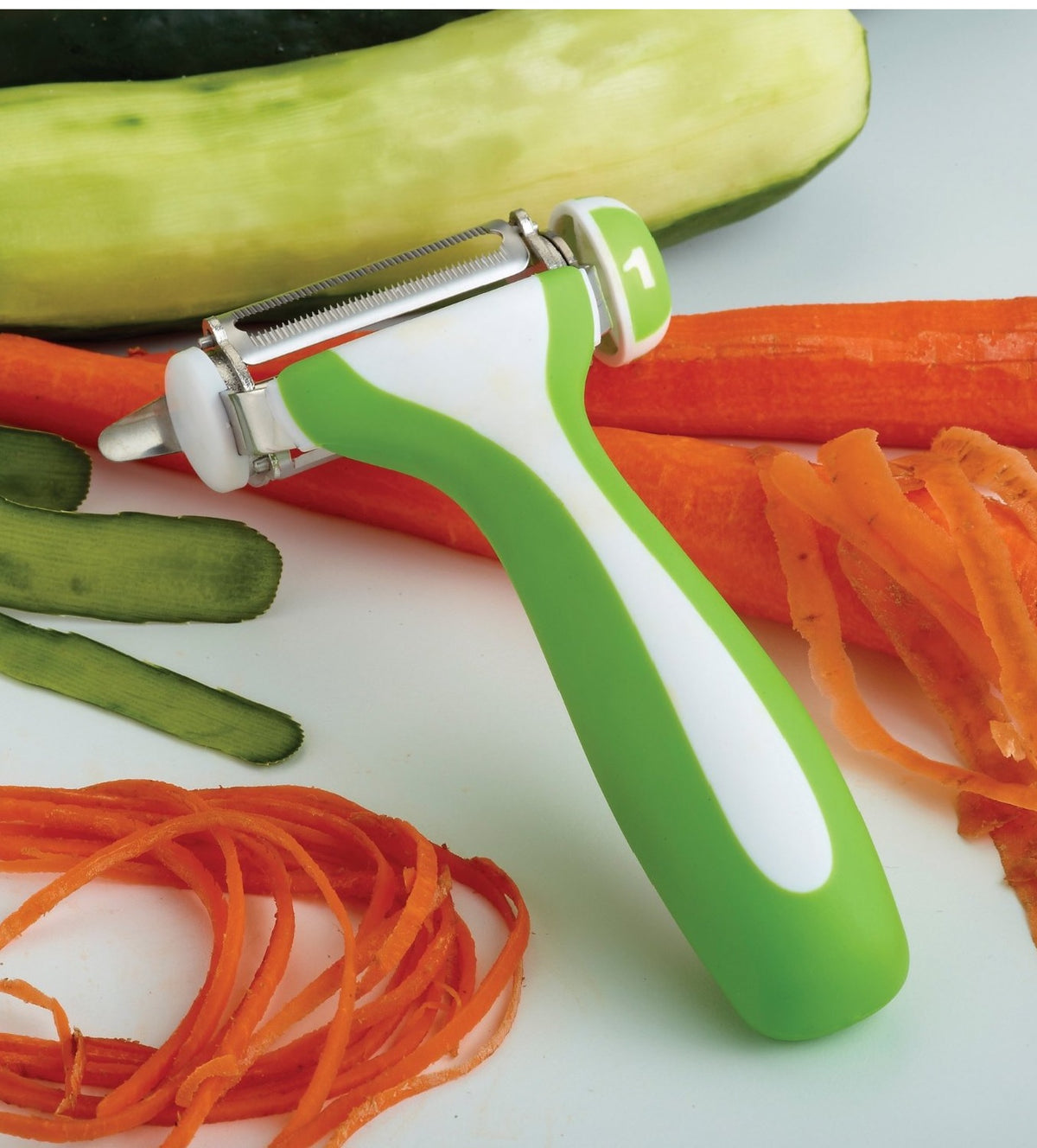 HIC 93214 The World’s Greatest 3-in-1 Rotational Tri-Blade Peeler