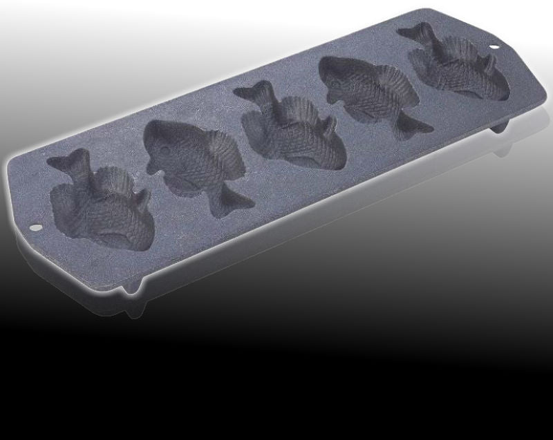 Lodge L5PP3 Perch Pattern Muffin Pan,  5 Impressions
