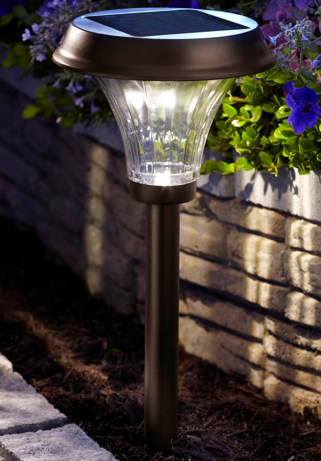buy outdoor solar lights at cheap rate in bulk. wholesale & retail lighting & lamp parts store. home décor ideas, maintenance, repair replacement parts