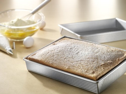 buy baking pans at cheap rate in bulk. wholesale & retail kitchen materials store. 