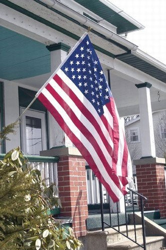 buy flags & patriotic decor at cheap rate in bulk. wholesale & retail seasonal gift items store.