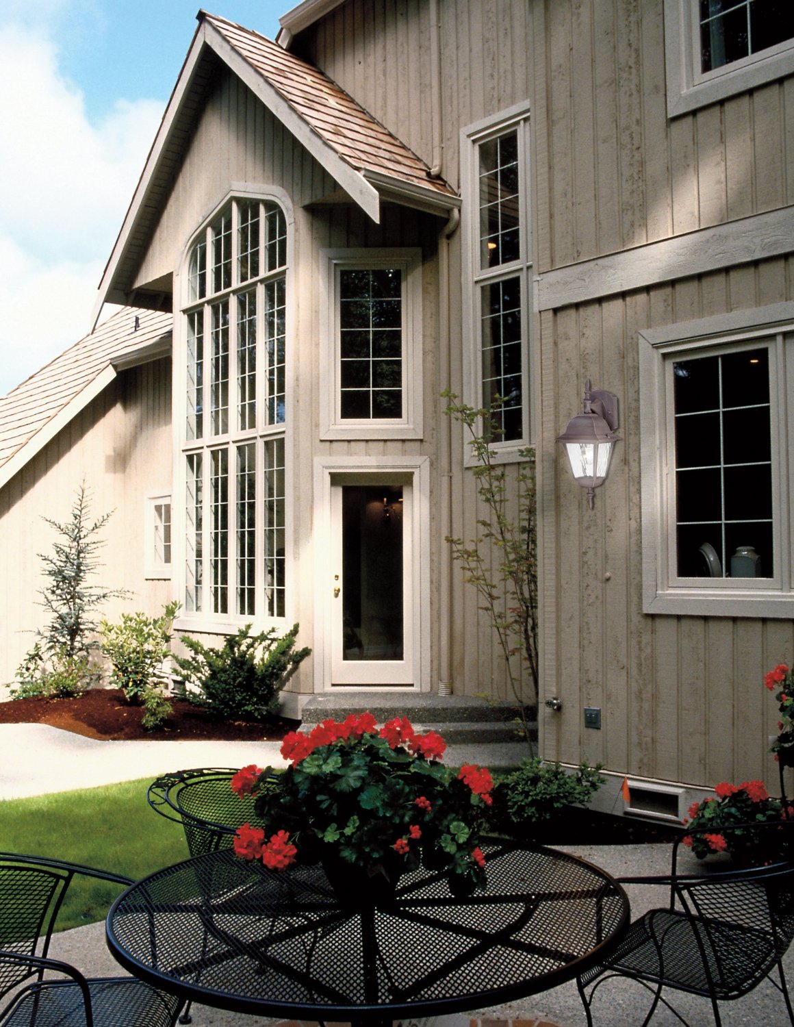 buy light fixtures at cheap rate in bulk. wholesale & retail lighting & lamp parts store. home décor ideas, maintenance, repair replacement parts